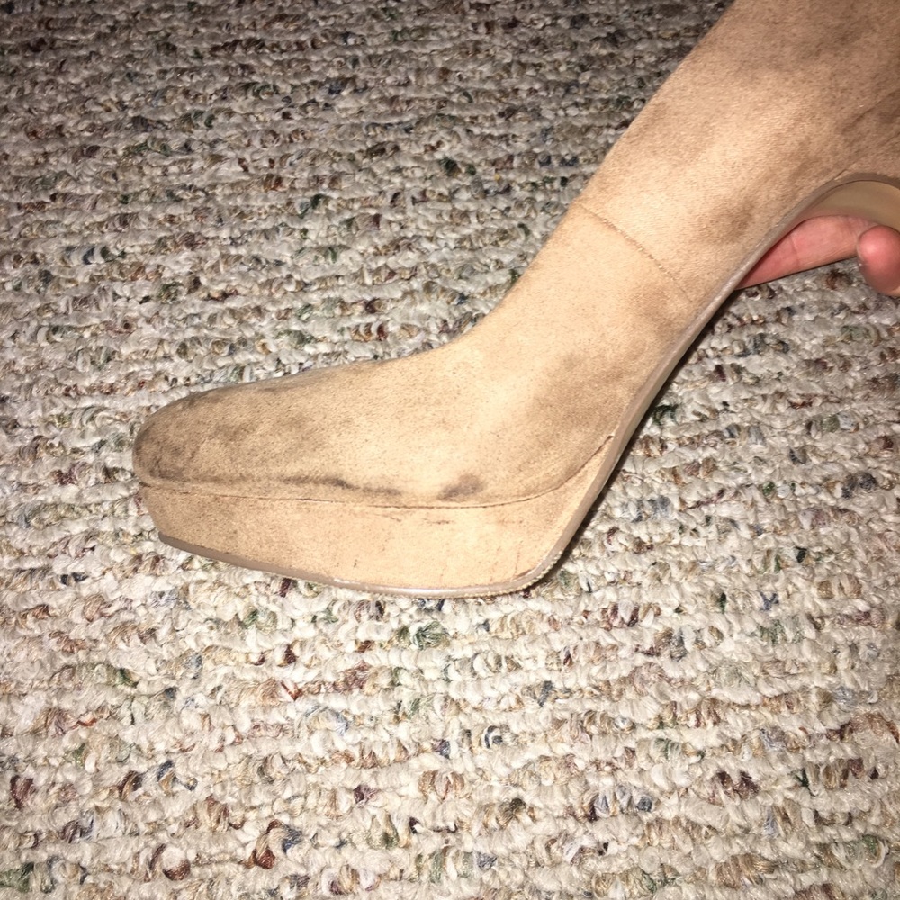 Heels - Picture 5 of 6